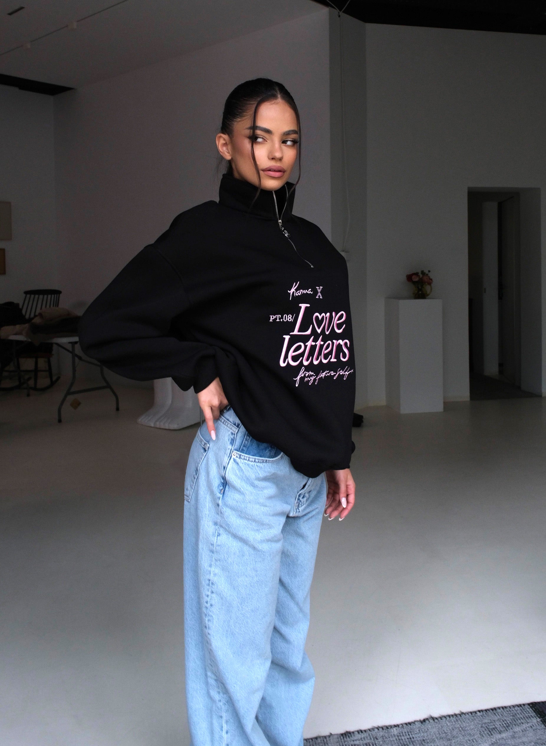 Hoodie LOVE LETTERS / The Black