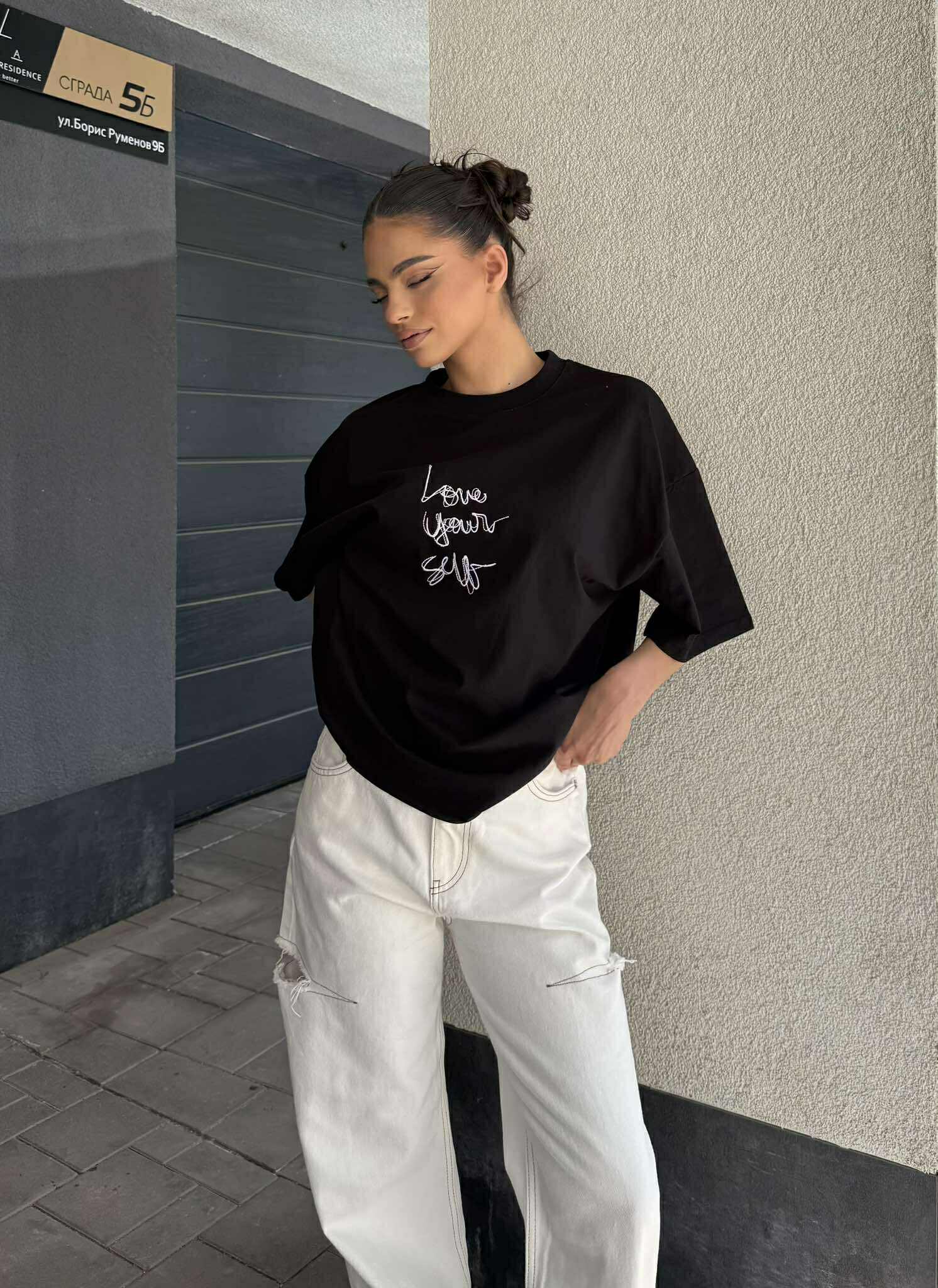 T-shirt Love Yourself / Black